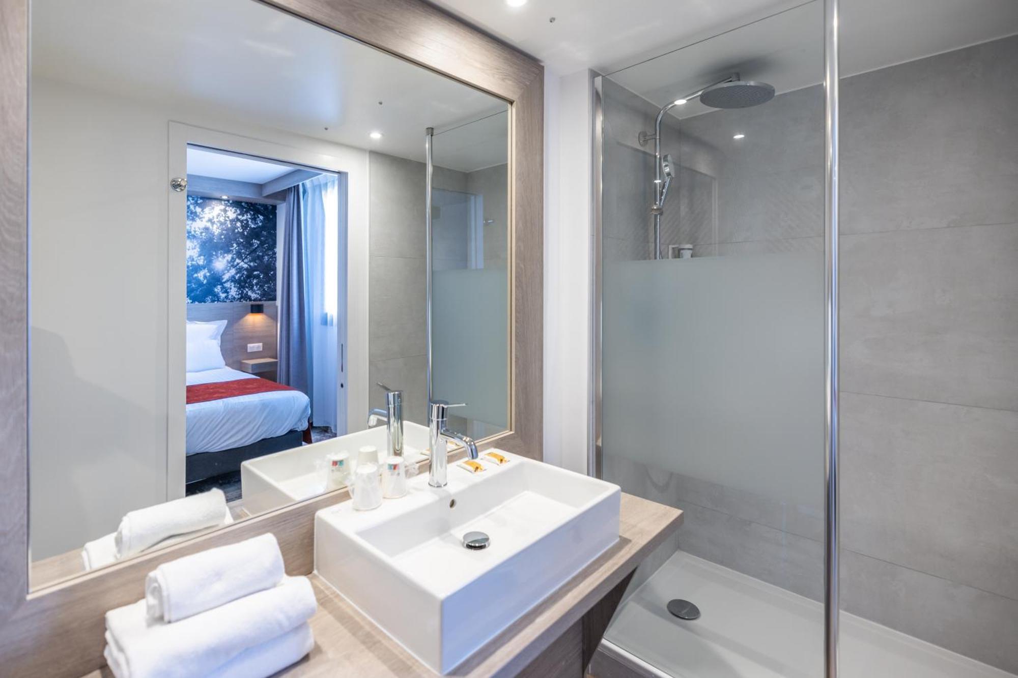 Western Saint Exupery - Bordeaux Ouest 3*